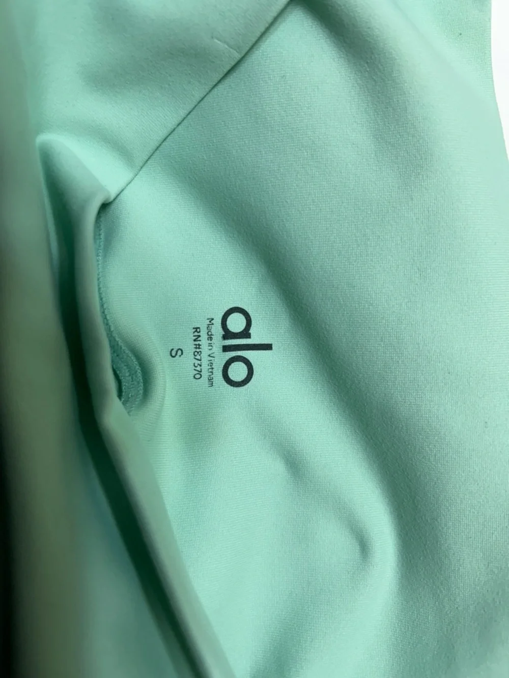 ALO Yoga 7/8 Airbrush Mint Green Leggings